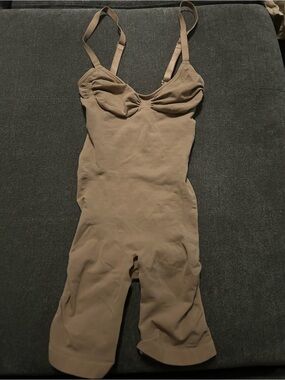 SKIMS-Nude/Tan Shapewear Bodysuit with Adjustable Straps